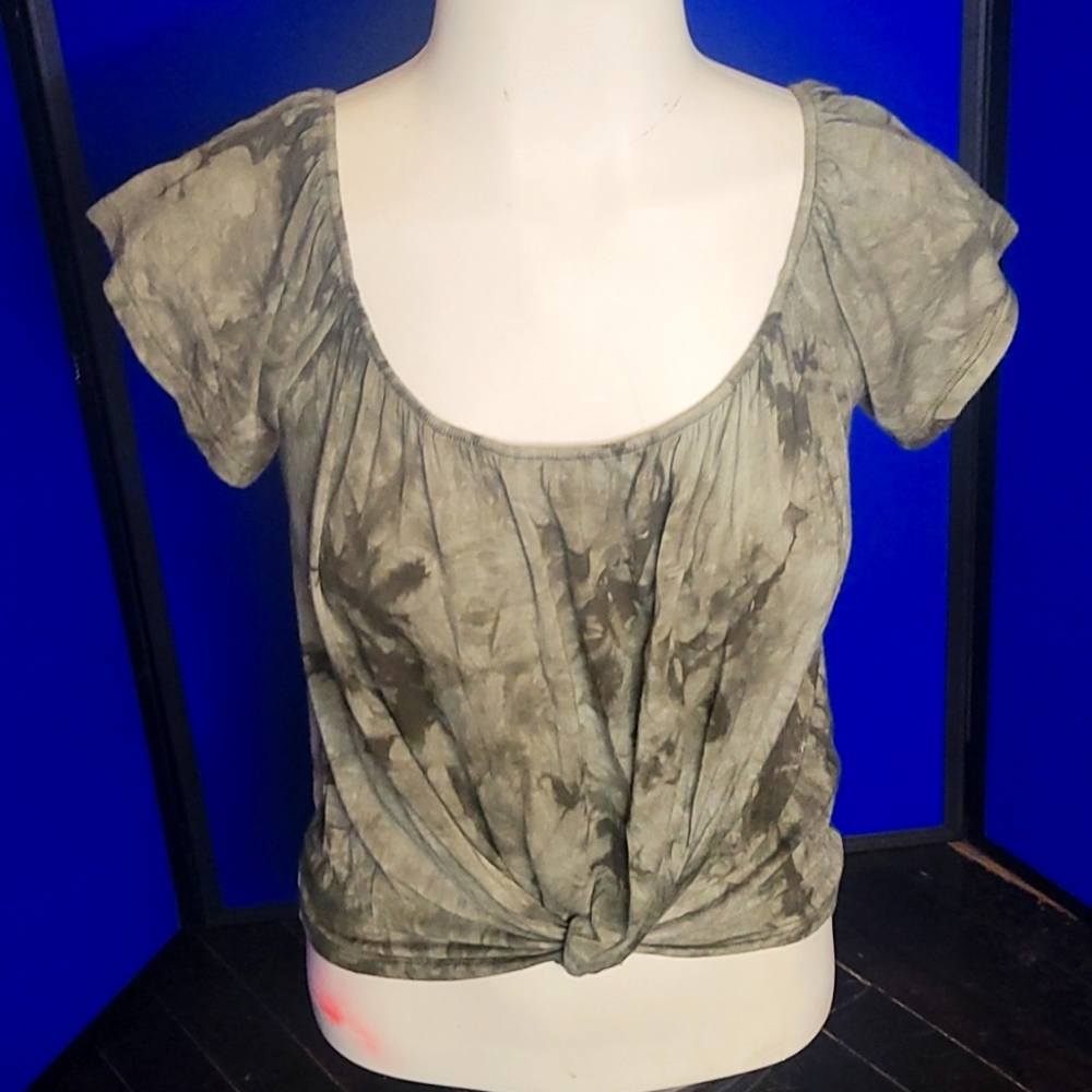 Green Charlotte Russe twist front short sleeve top S